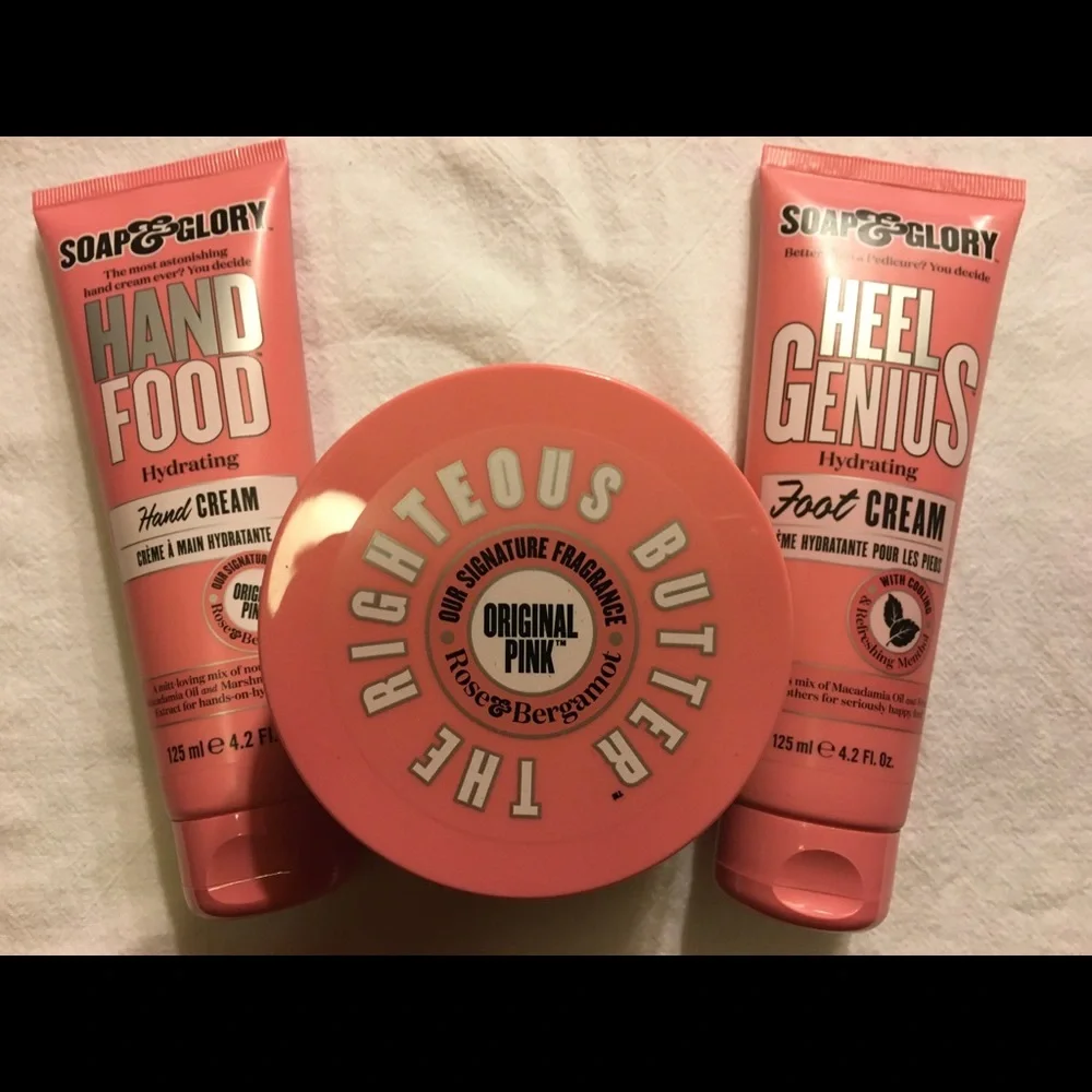 SOAP & GLORY HAND, BODY, & HEEL